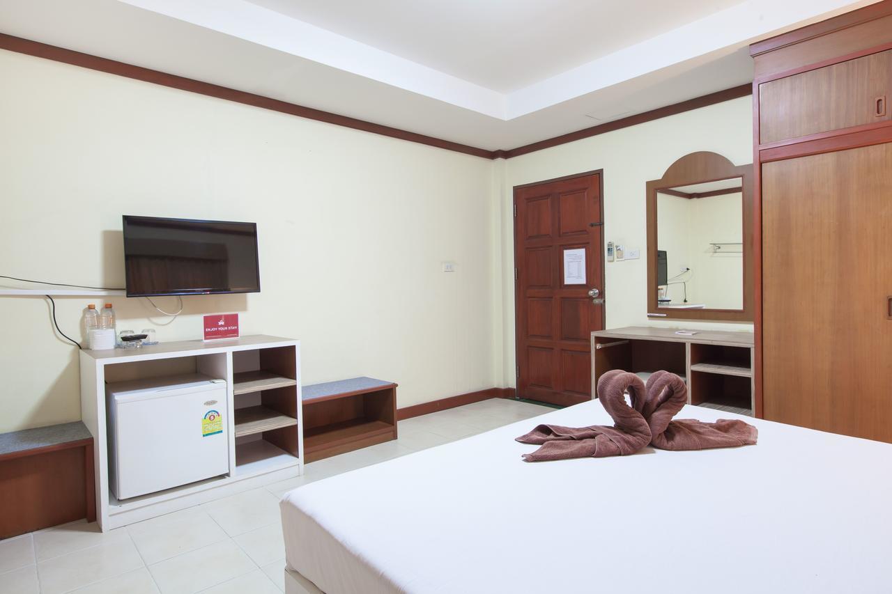 Zen Rooms Rat-U-Thid 200 Phi Road Patong Eksteriør billede